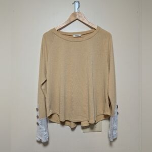 Adora Button Sleeve Thermal Knit Top – Women’s M – Beige with Lace Detail